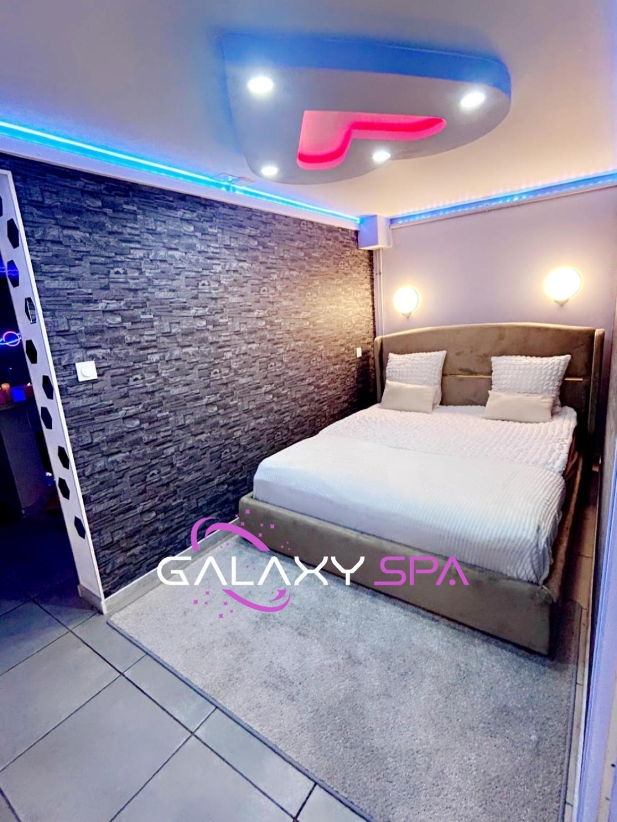 Galaxy Spa - Suite Mercure Jacuzzi Privatif Champigneulles Exterior photo